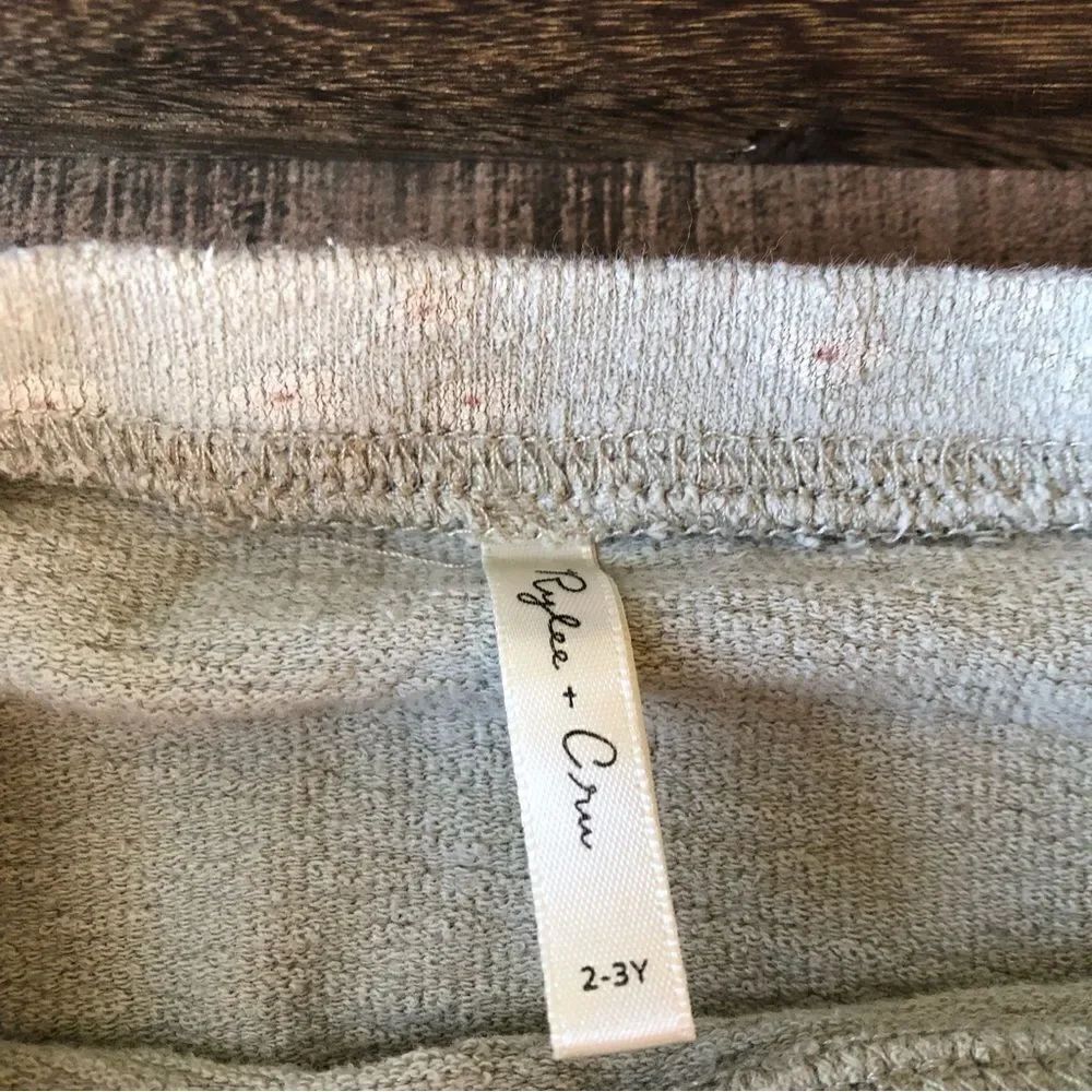 Rylee + Cru Sweatshirt - Picture 3 of 4